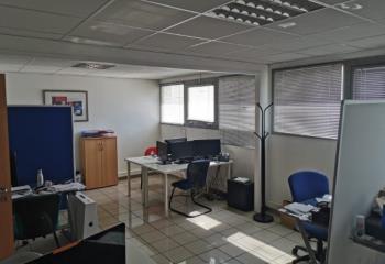 Vente bureaux - Proche gare TGV et autoroutes  à Aix-en-Provence - 13100