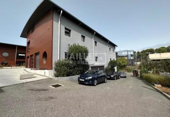 Vente bureaux, proche A8 et tribunal de commerce, avec 13 parkings  à Antibes - 06600