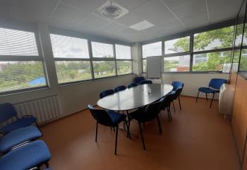 Achat bureaux en ZFU proche A16 et grands axes  à Beauvais - 60000
