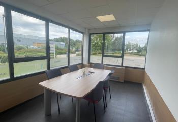 Vente bureaux - Parcelle privative et parking sécurisé