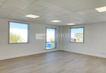 Vente bureaux - Proche autoroute, bus et gare Lyon Part-Dieu  à Brignais - 69530
