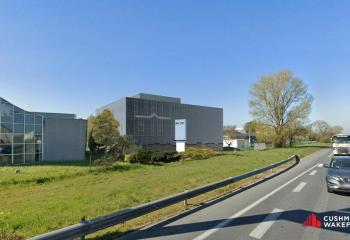 Vente bureaux - Proche rocade, gare TER, tramway et bus  à Bruges - 33520