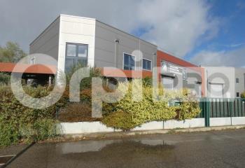 Vente bureaux - bâtiment industriel - artisanal - commercial  à Corbières - 04220