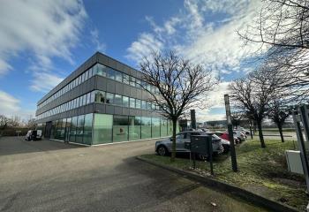 Vente bureaux - Aéroparc, proche A35, bus et gare TGV