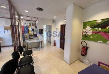 Bureau à la vente à Evry  à Évry - 91000