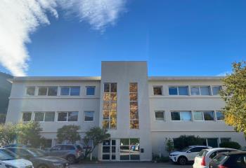 Vente de bureaux au pied du Garlaban  à Gémenos - 13420