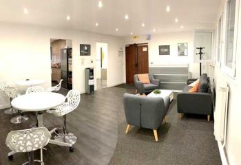 Bureau à vendre Issy-les-Moulineaux (92130) - 396 m²  à Issy-les-Moulineaux - 92130