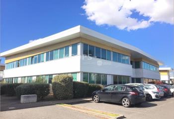 Vente bureaux - Proche commerces, restaurants et cinéma