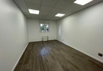 Vente bureaux - Proche métro ligne 7  au Kremlin-Bicêtre - 94270