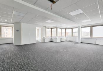 Vente bureaux, proche Métro Ligne 13, centre-ville, 30 places de parking  à Malakoff - 92240