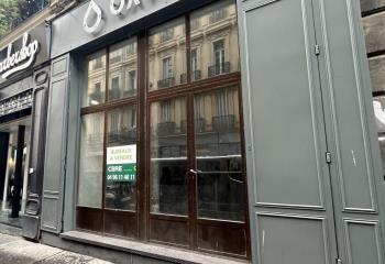 Bureaux à vendre - rue de la République - avec vitrine  à Marseille 2 - 13002