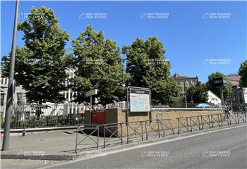 Vente bureaux Métro au pied de l'immeuble  à Marseille 3 - 13003