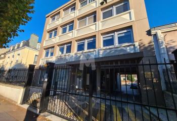 Vente de bureaux - RER D - A5  à Melun - 77000