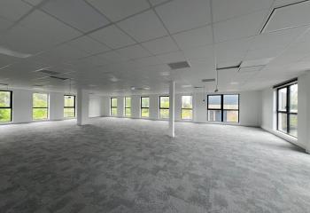 Vente bureaux - Proche aéroport Bordeaux-Mérignac et bus  à Mérignac - 33700