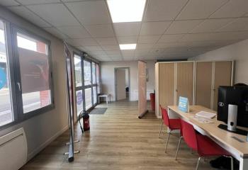 Vente bureau - Centre-ville, proche Tours  à Montlouis-sur-Loire - 37270