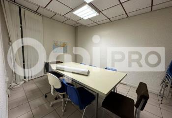 Bureau à vendre - situé en pleine zone économique  à Montluçon - 03100