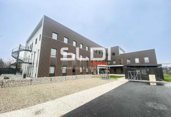 Vente bureaux - Proche gare SNCF et A42  à Montluel - 01120