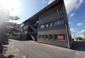 Bureaux à vendre - Bâtiments partiellement loués  à Nîmes - 30000