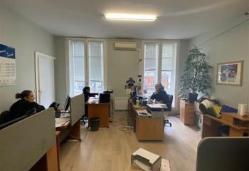 Bureau à vendre Paris 10 (75010) - 131 m²  à Paris 10 - 75010
