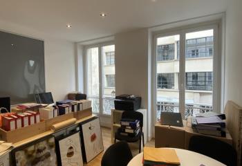 Vente bureaux, proche métro Arts-et-Métiers et bus  à Paris 3 - 75003