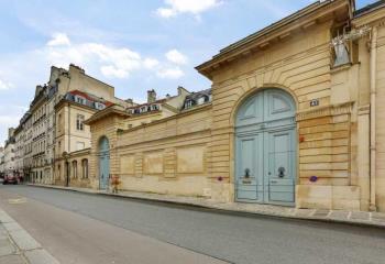 Vente de bureaux au sein d'un hôtel particulier  à Paris 7 - 75007