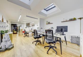 Bureaux à vendre proche Place de Clichy  à Paris 8 - 75008