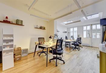 Bureau à vendre, proche Place de Clichy, métro et bus  à Paris 8 - 75008