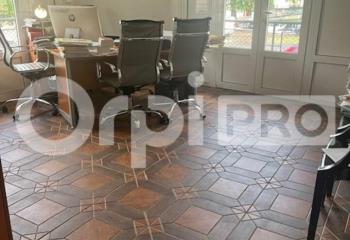 Bureau à vendre (97110) - 106 m²  à Pointe-à-Pitre - 97110