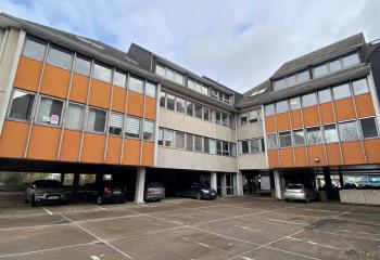 Vente bureaux - Proximité centre commercial Les Longs Champs et Parc des Gayeulles  à Rennes - 35000