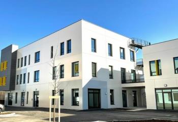 Bureaux à vendre - Proche transports en commun  à Rillieux-la-Pape - 69140