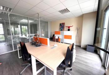 Vente bureaux - Proche Lyon, autoroutes et transports  à Rillieux-la-Pape - 69140