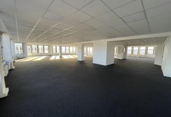 Vente bureaux centre d'affaires Saint-Sever - Métro et bus  à Rouen - 76000