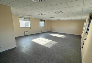 Vente bureaux - Proximité Tours, A10 et TGV  à Saint-Avertin - 37550