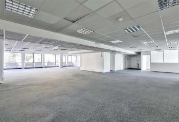 Vente bureaux, Pont de, 12 places de parking  à Saint-Cloud - 92210