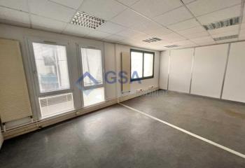 Vente bureaux - Gare RER D et autoroute A5