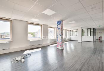 Vente bureaux, proche tramway T2 et gare  à Suresnes - 92150