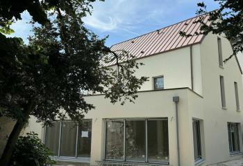Vente bureaux Centre - Proche gare TGV et autoroute A10  à Tours - 37000