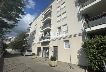 Vente bureaux Village, proche transports en commun