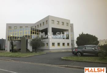 Bureaux à vendre - Proche autoroute A6 et gare SNCF  à Villefranche-sur-Saône - 69400