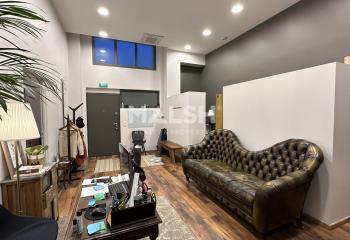 Vente bureau - Centre-ville, proche gare et autoroute A6  à Villefranche-sur-Saône - 69400