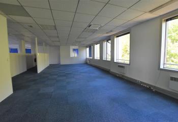 Vente bureaux, Parc des Expositions, accès sécurisé et gardien  à Villepinte - 93420