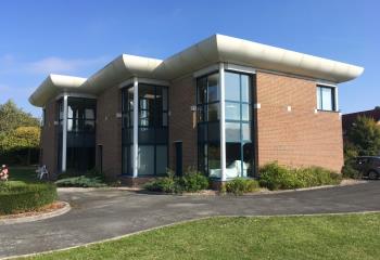 Vente bureaux - Proche autoroute A27 et gare SNCF Baisieux  à Willems - 59780