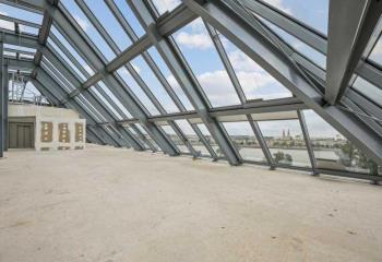 Local commercial à vendre Bordeaux (33100) - 837 m²  à Bordeaux - 33000