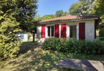 Local commercial à vendre Gardes-le-Pontaroux (16320) - 966 m²  à Gardes-le-Pontaroux - 16320