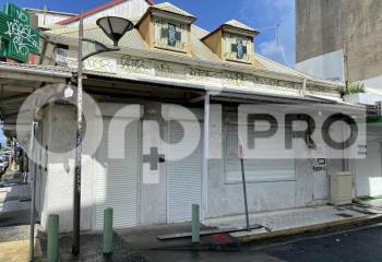 Local commercial à vendre Pointe-à-Pitre (97110) - 71 m²  à Pointe-à-Pitre - 97110