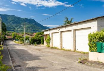 Local commercial à vendre Saint-Jean-en-Royans (26190) - 467 m²