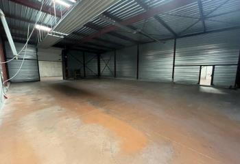Local d'activités à vendre - Accès gros porteur  à Aigueperse - 63260