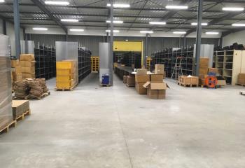 Local d'activité à vendre - Proximité N20  à Angerville - 91670