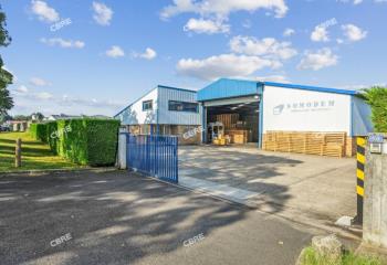 Local d'activité à vendre - Proche N20 et gare  à Angerville - 91670