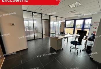 Local d'activités à vendre Availle-sur-Seiche - Terrain 7000 m²  à Availles-sur-Seiche - 35130